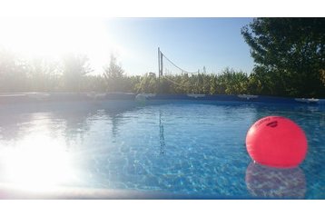 Serbia Privát Končarevo, Exteriorul